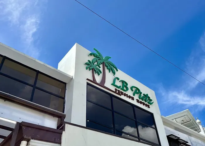 Lb Pietz House Hotel *